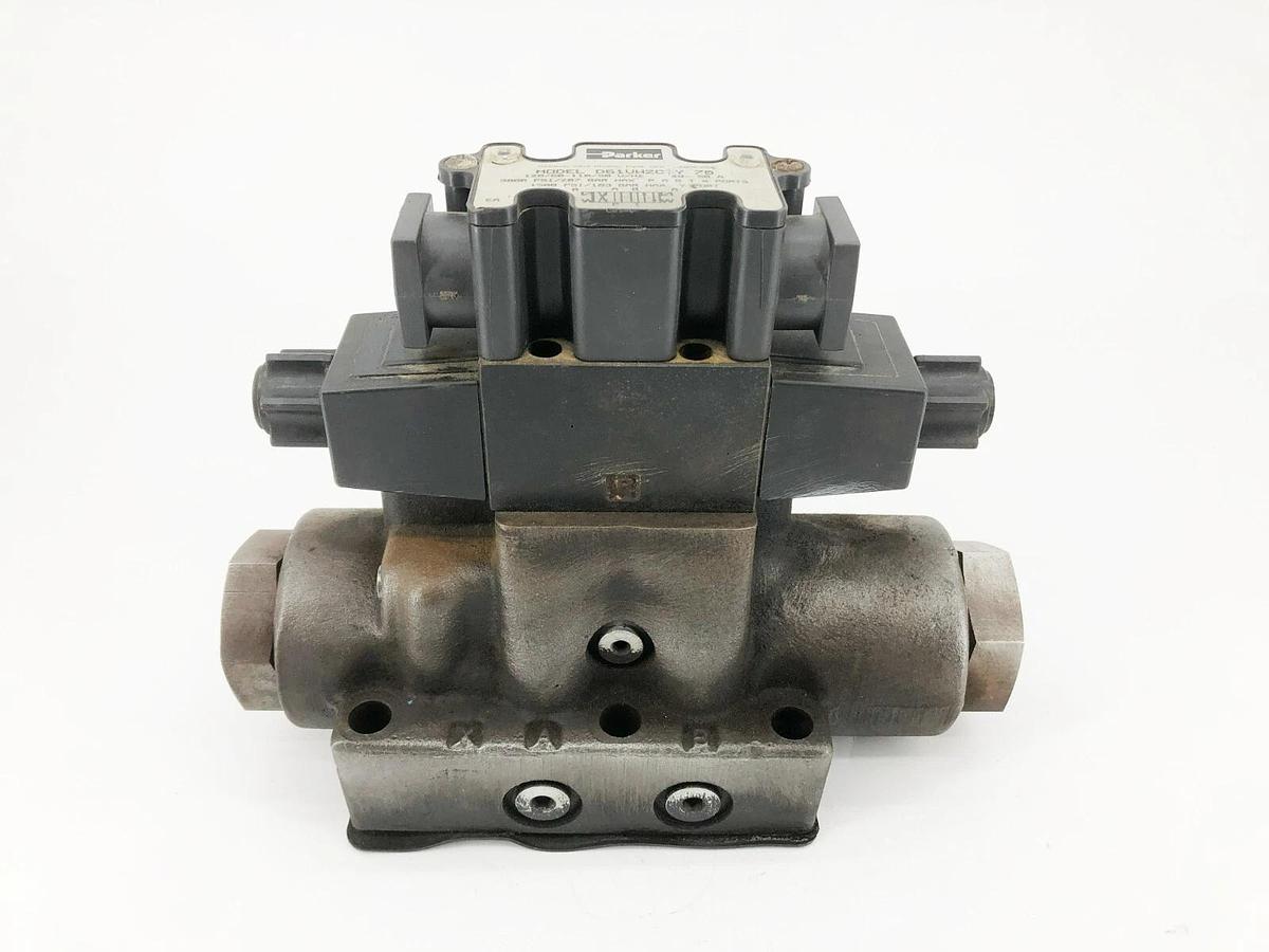 New Parker D61VW2C1Y 70 Directional Valve 120/60-11/50 .49-.58A