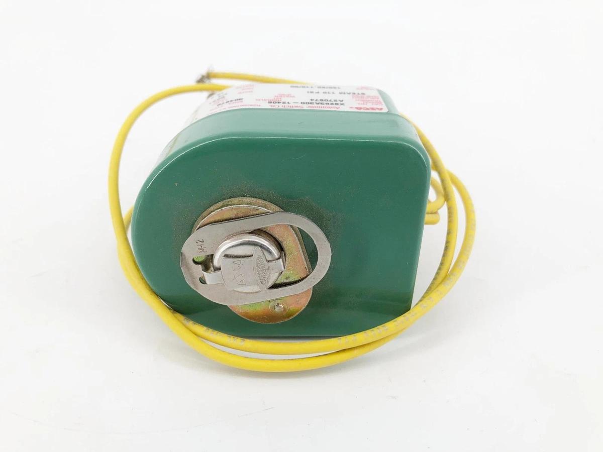 New Asco X8263A300-12406 Solenoid Valve 120/60 110/50 1/4" NPT