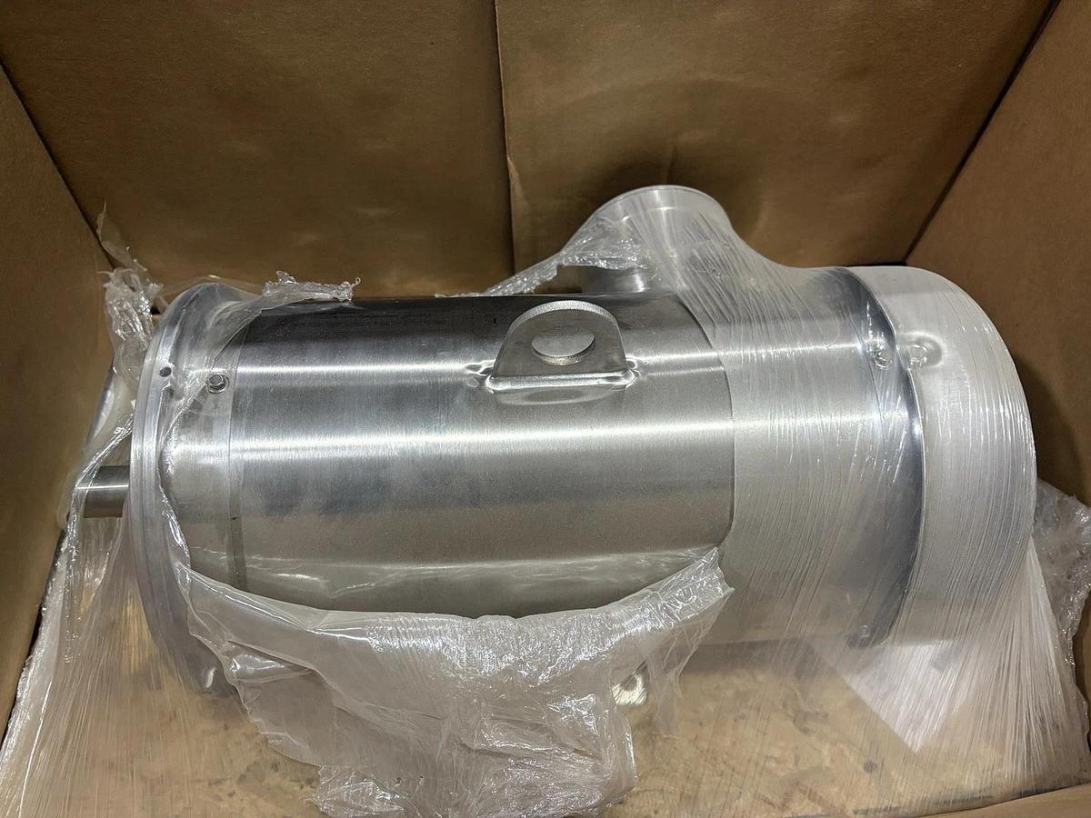 New Baldor CFSWDM3611T-E 3HP Washdown Motor TEFC 230/460V 1760RPM 182TC Frame