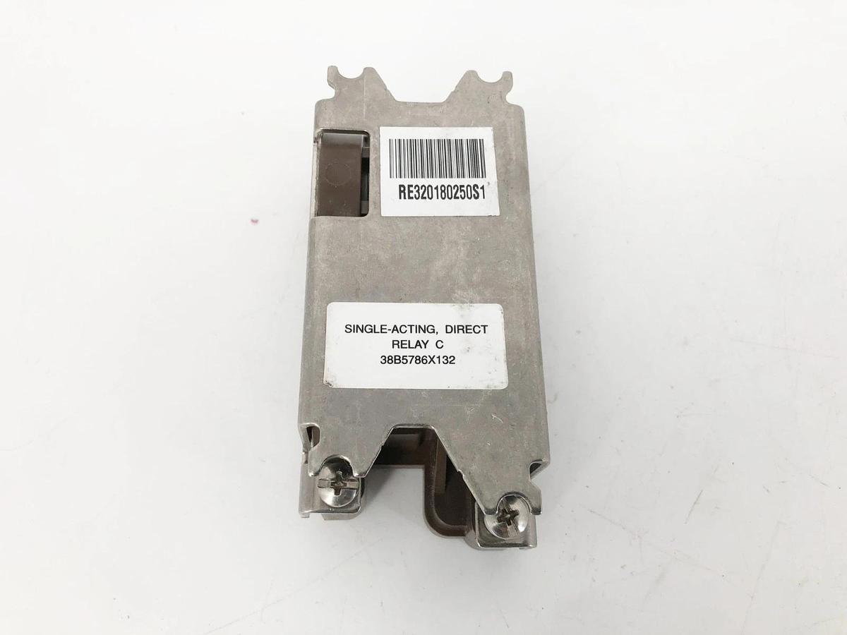 New Emerson Fisher 38B5786X132 Direct Acting Relay C - No Box