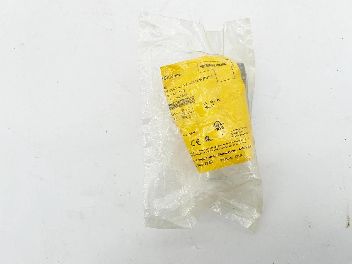 New Turck BI15U-CK40-AP6X2-H1141 W/BS2.1 Sensor 15mm Range 40mm 10-30VDC 1625689
