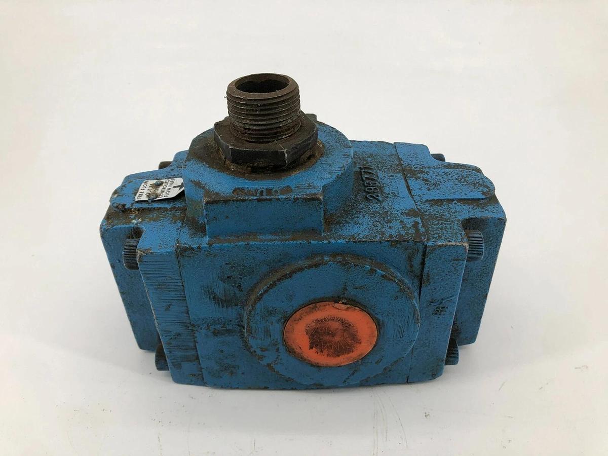 Used Vickers 4CT-10-F-21 Pilot Operated Check Valve 626542
