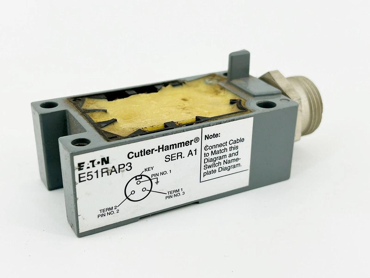 Used Cutler Hammer E51RAP3 Limit Switch Two Wire AC/DC 3Pin