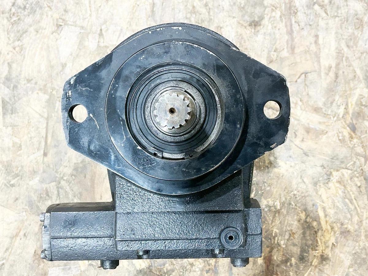 Used OilGear PVWJ-130-A1UV-L-FS-P-1NNNN-CP Hydraulic Oil Pump