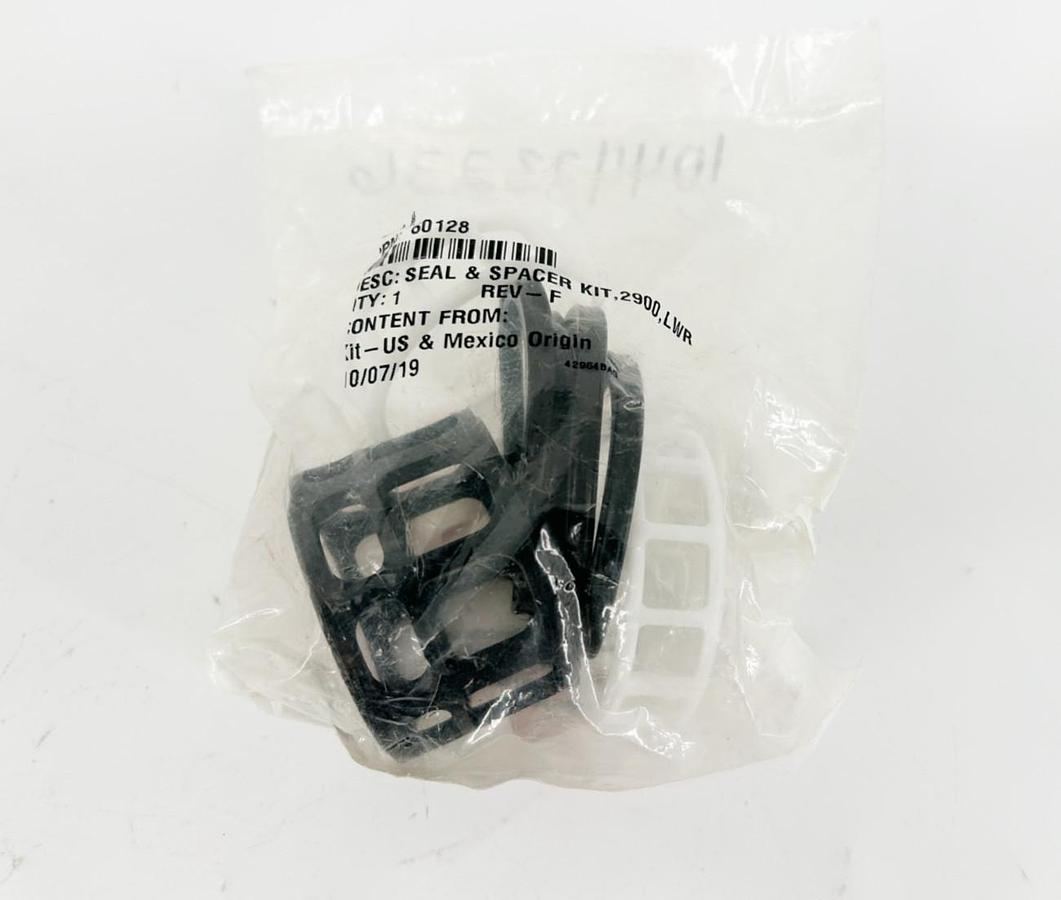 New 60128 Seal & Spacer Kit 2900 LWR Rev F