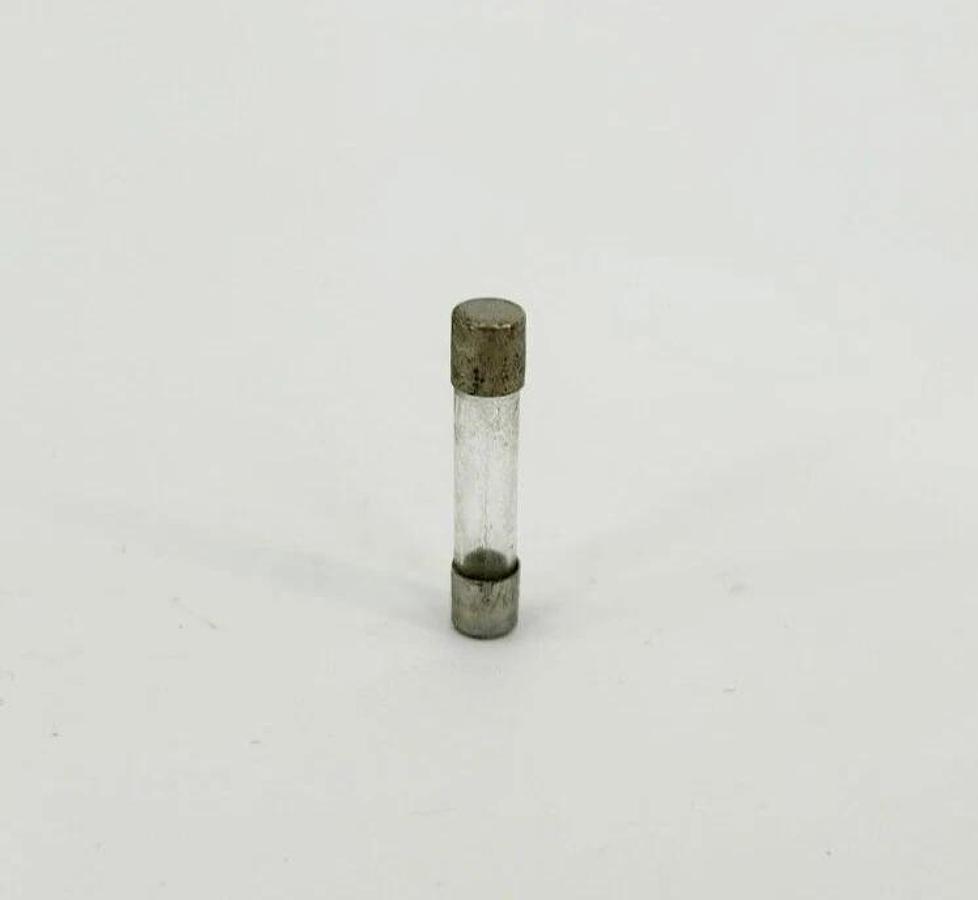Lot of 30 New Buss AGC1-1/2 Fuses, 1.5A 250V, 1/4" x 1-1/4"