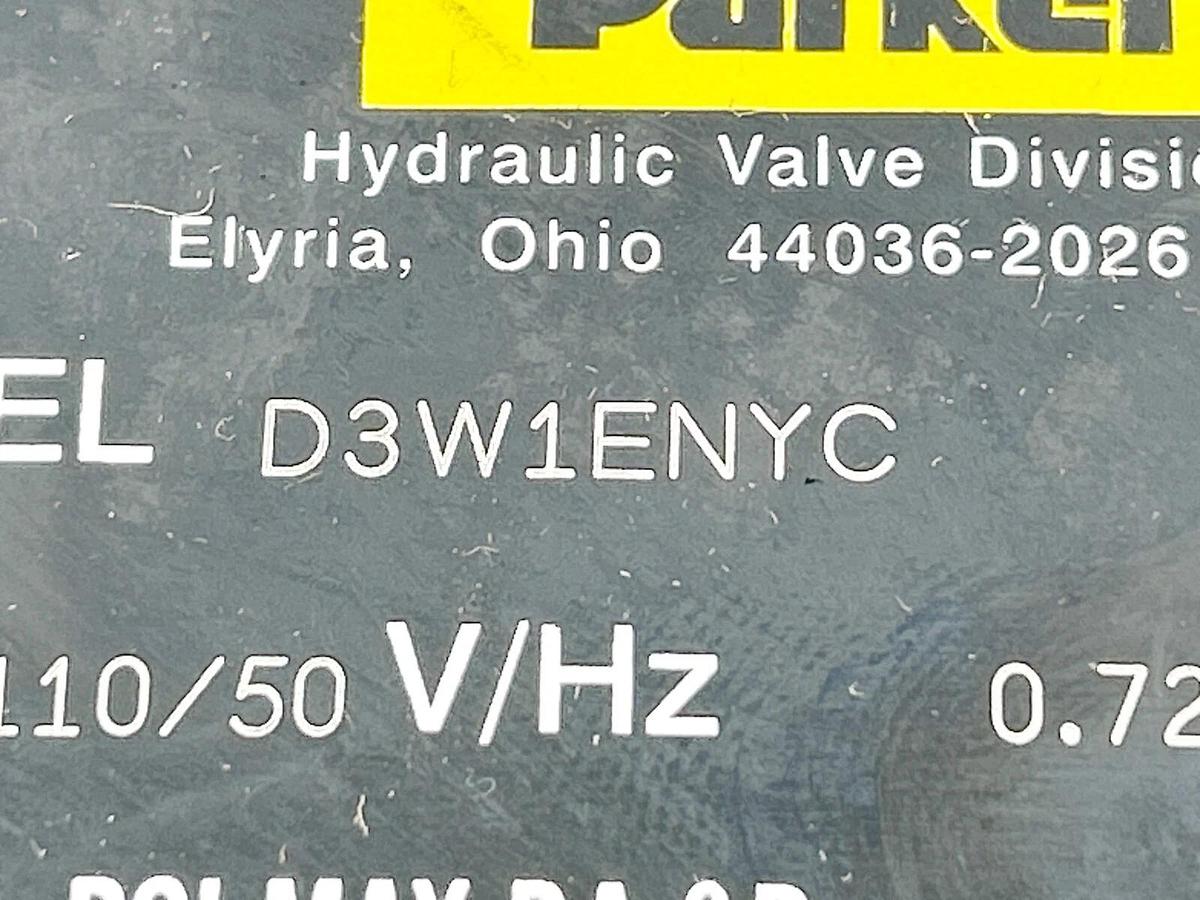 New Parker D3W1ENYC-32 Directional Control Solenoid Valve 120V 5000PSI - No Box