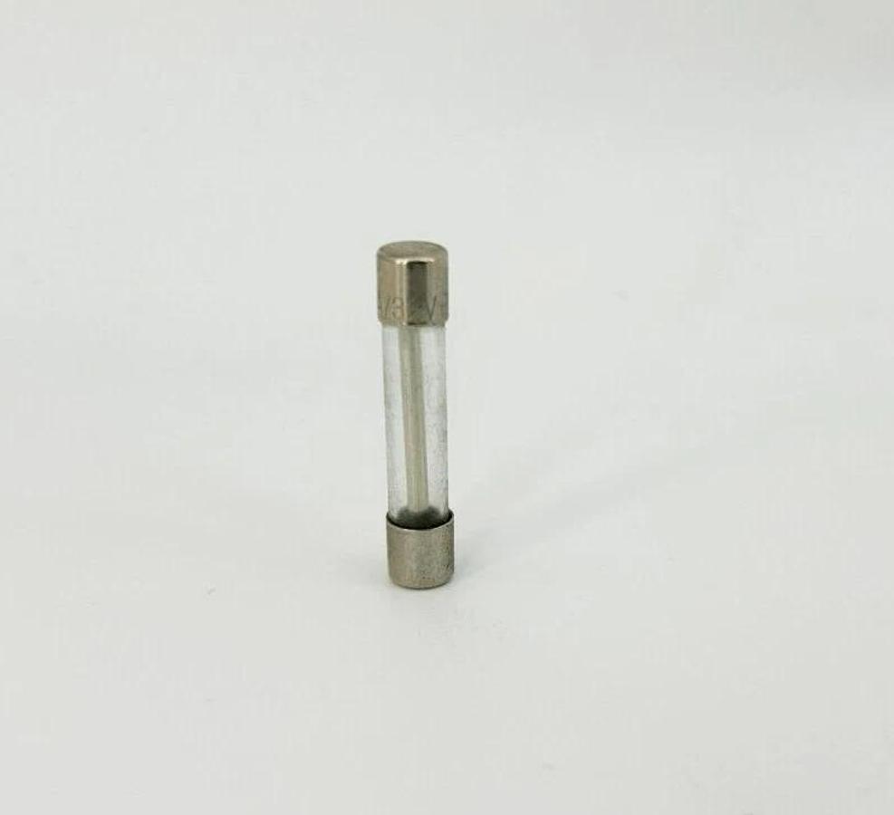 Lot of 12 New Littelfuse 313030P Fuses, 30A, 32V