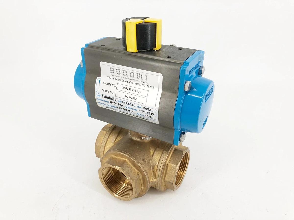 New Bonomi 8P0132-F-1-1/2 Ball Valve 3-Way 82SRB512 SR 63.5 FO 116psi - No Box