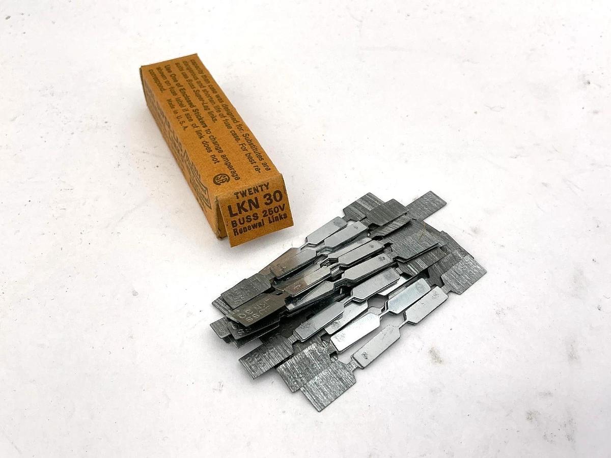 New Bussmann LKN-30 Renewal Links Superlag 250V LKN30 QTY 20 Per Box