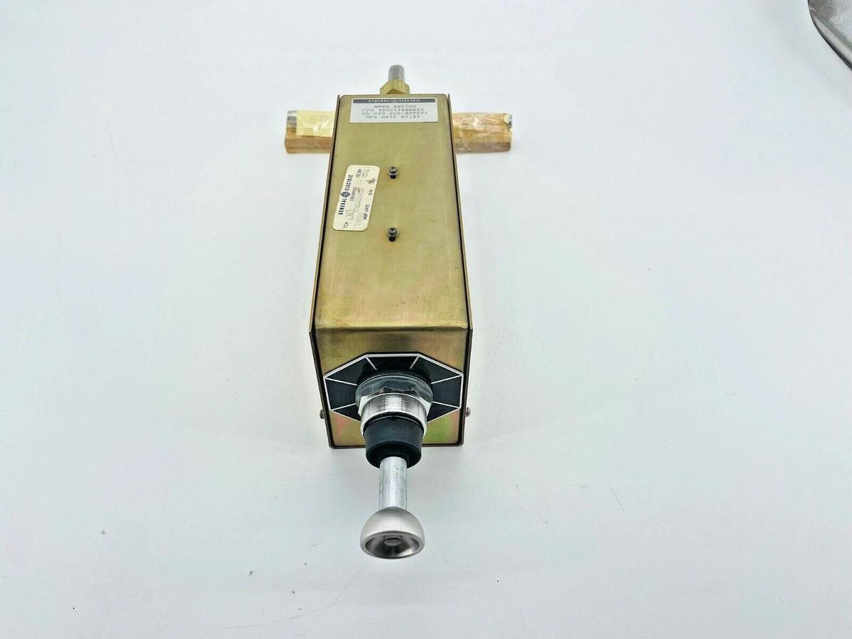 New GE 193B1100G003 APRM Switch