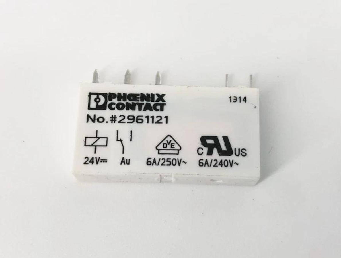Lot of 2 New Phoenix Contact 2961121 Relays SPDT 6A 24V - No Box