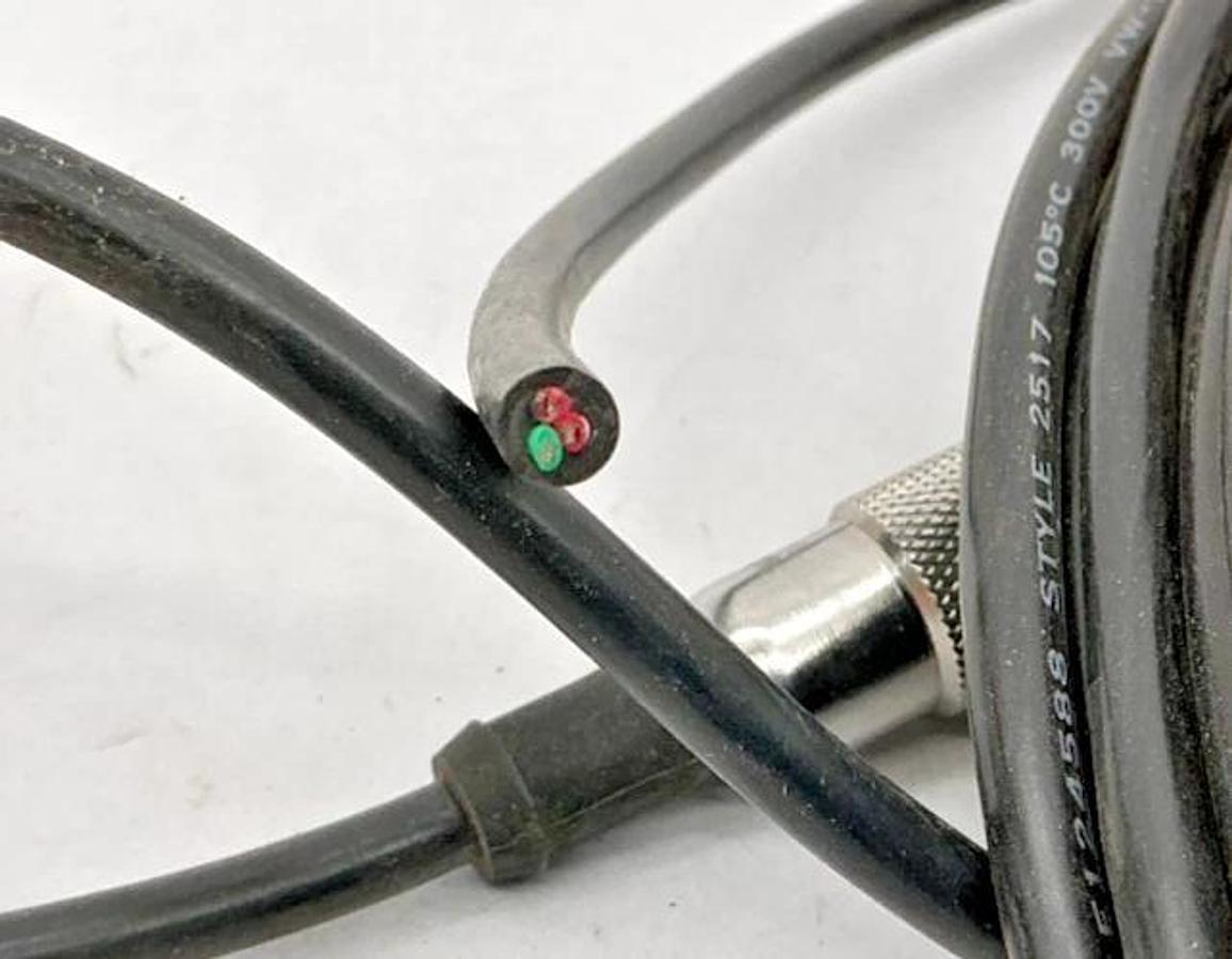 New Banner Engineering MQDC-330 Quick Disconnect Cable 30ft 3-Pin 34848 - No Box