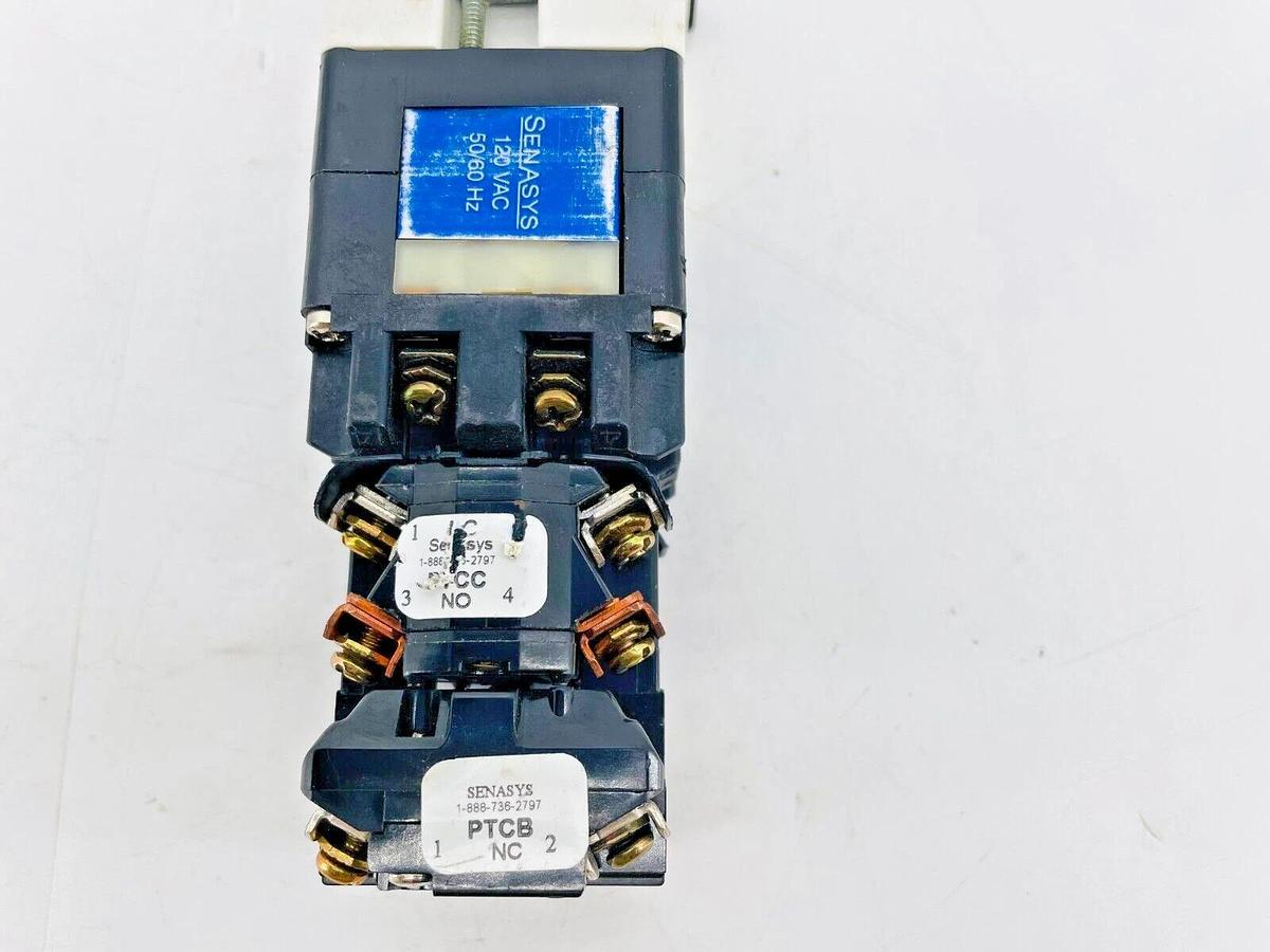 Used Senasys 913BFA961 Multi Light CMC Selector 3POS Maintained 120V 913 Series