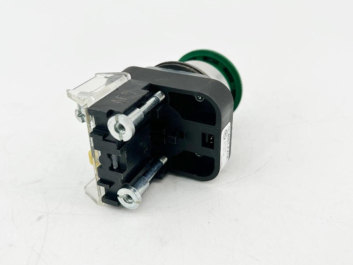 Used Allen Bradley 800T-FX1A1 Pushbutton 30MM 2 Position Green Ser.T