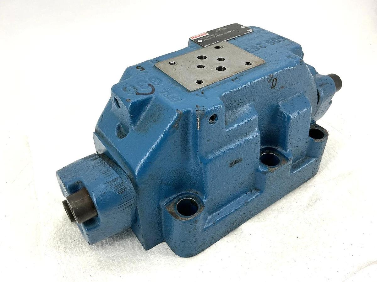 Used Rexroth R978876820 4WEH22D74/6EW110N9ETDA Directional Control Valve 4-Way