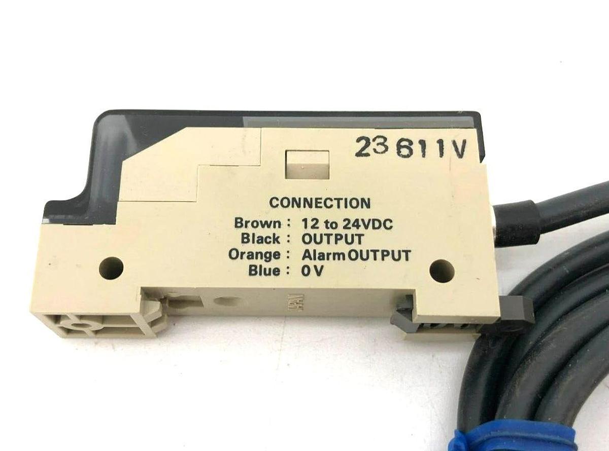 New Omron E3C-JC4P Photoelectric Sensor 12 to 24VDC
