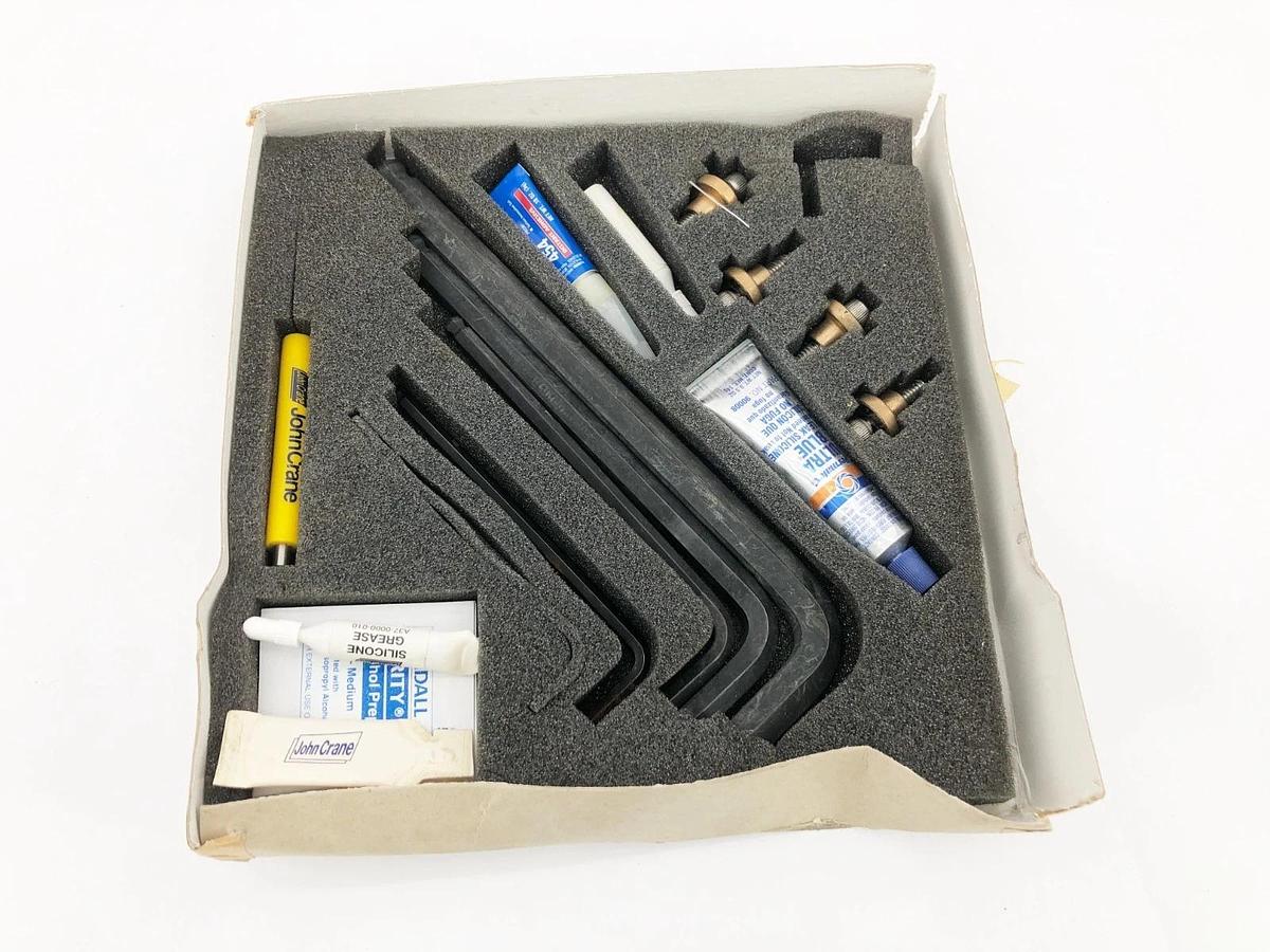 New John Crane Type 37FS Split Seals w/ Installation Kit B768-60 M351-64