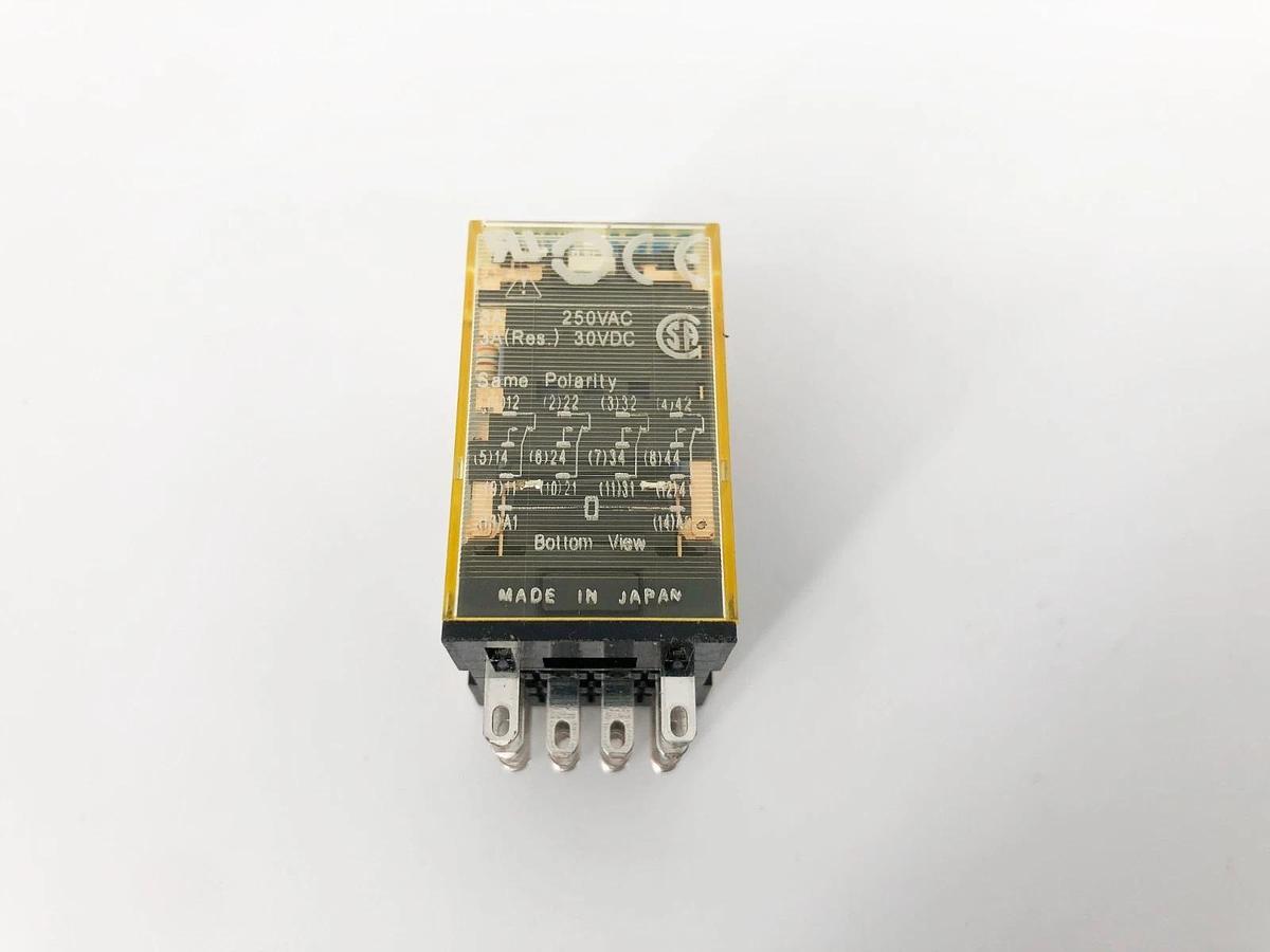 Lot of 2 New IDEC RU42S-C-A110 Relays 110-120VAC 14-Pin - No Box