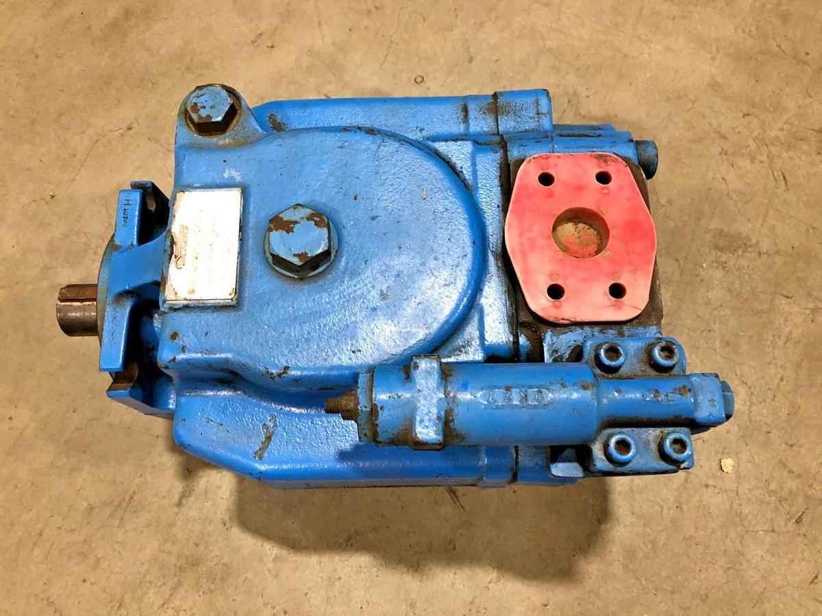 New Vickers PVH131C-RF-13S-10-C25-31 Hydraulic Axial Piston Pump 877366 - No Box