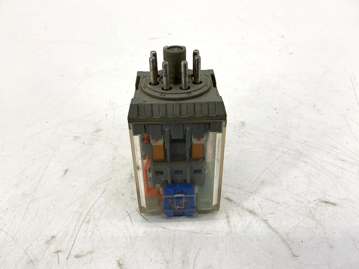 Used Lot of 2 Turck C2-A20DX/024VDC Ser MR-C Power Relay 8-Pin 24V Coil 2P 10A 250V