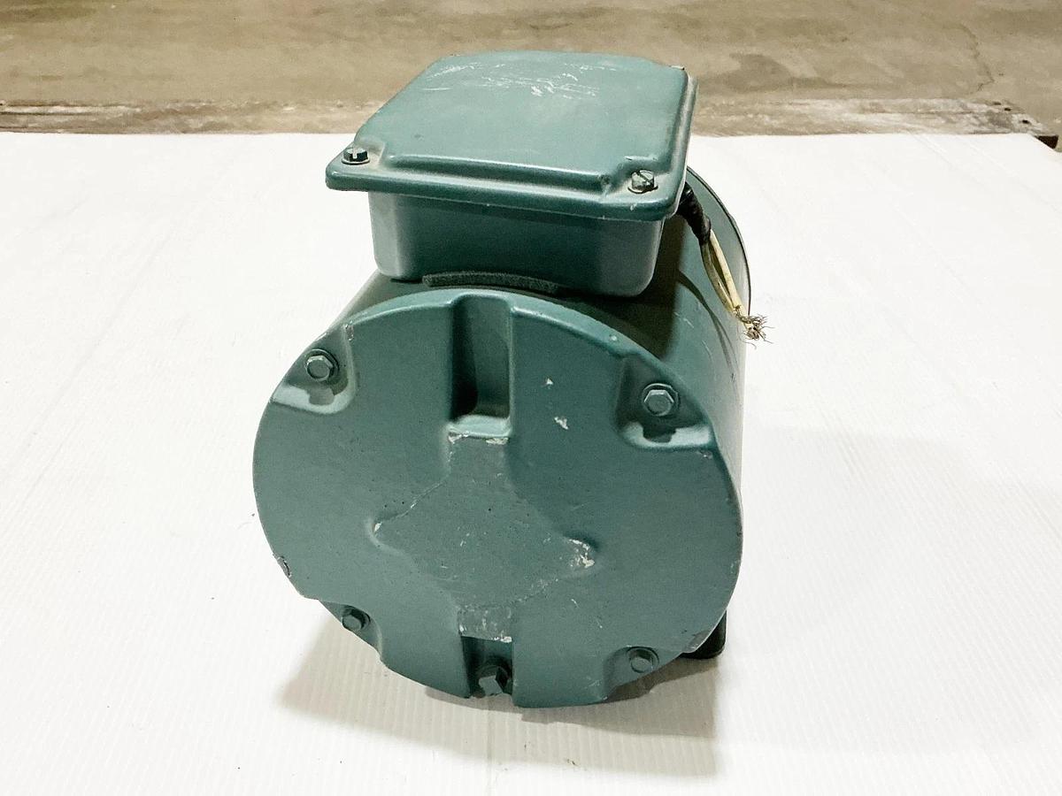 New Reliance P56X3845N Electric Motor 3/4HP 1725RPM 575V 0.9A 3PH FB56Frame