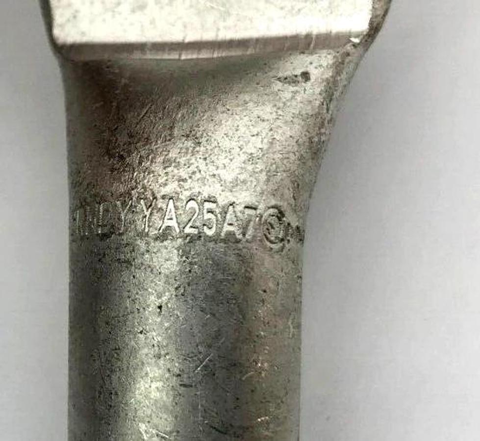 Lot of 2 New Burndy YA25A7 Aluminum Compression Lugs, 1/0 AWG, 1/2" Stud. 2 Hole