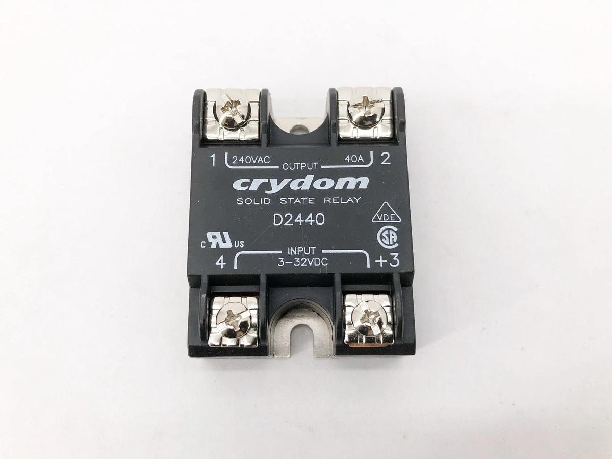 New Crydom D2440 Solid State Relay 25A 240V