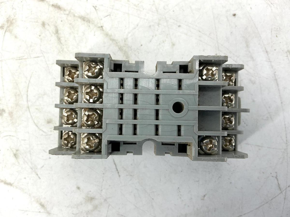 Used Lot of 4 IDEC SY4S-05 Relay Socket 14-Pin 7A 300V SY4S05 96Y30C