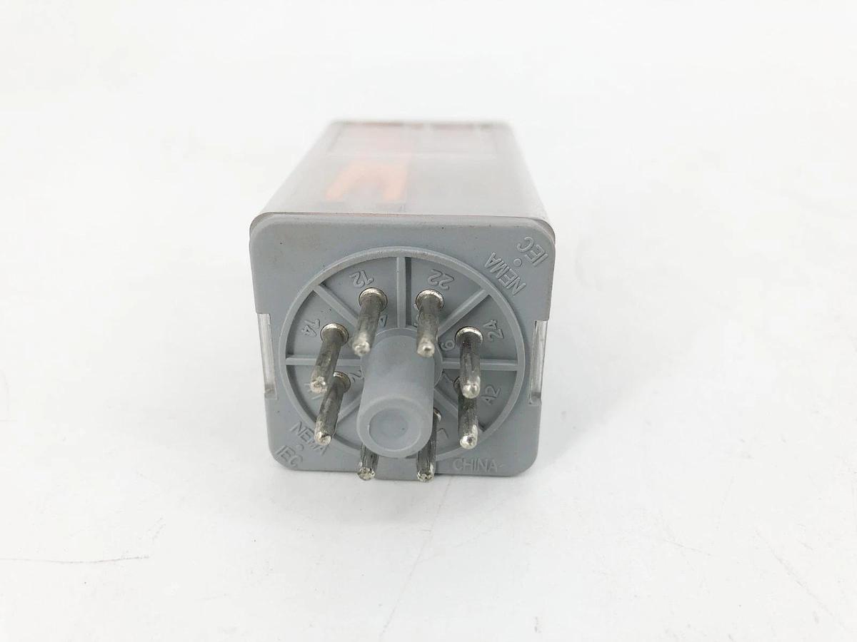 New Eaton D3PF2AB Relay 240VAC Coil 8-Pin Full-Feature D3PF2AB-A2