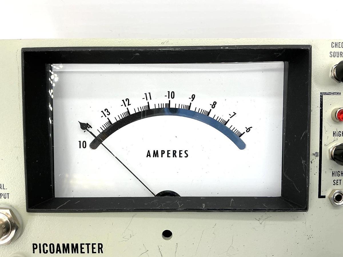 New Canberra TA102 Picoammeter Range: 0-1 MADC Scale: -14 to -6 Amperes - No Box