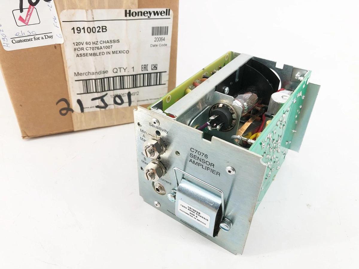 New Honeywell 191002B Chassis for C7076A1007 120V 60Hz