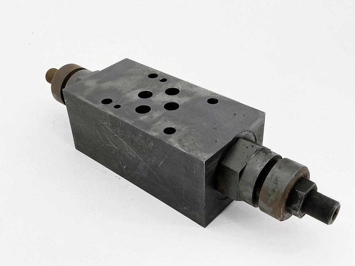 Used Parker FM2DDDSN 55 Flow Control Valve 5000PSI