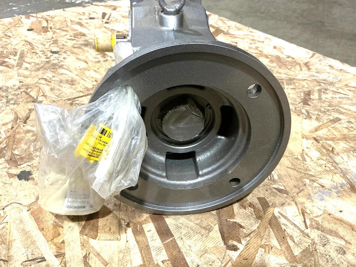 New Nord SK9012.1-N180TC Gear Reducer 15.30:1 Ratio 2755lb-in max - No Box
