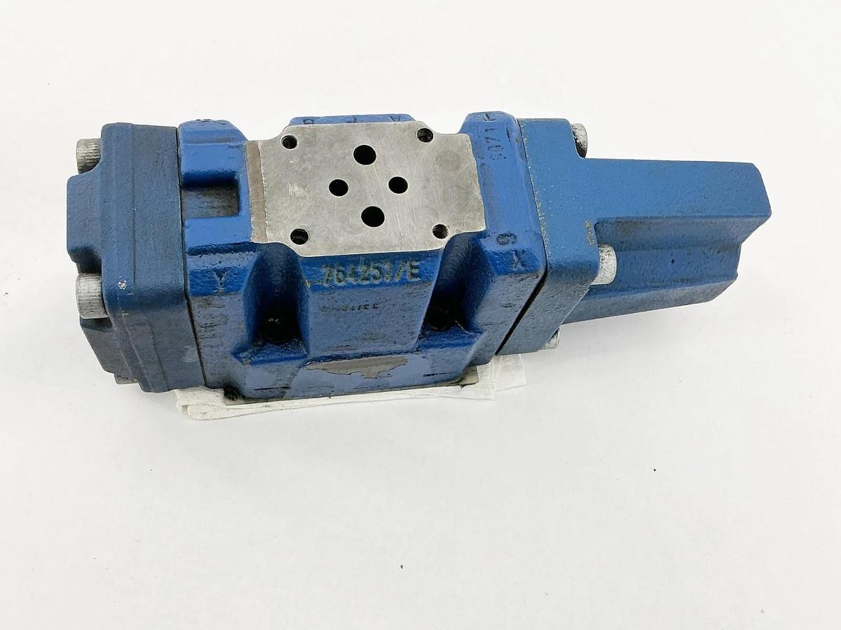 New Rexroth 4WRZ 10E25.72/6EG24N9ETK4/V.674 Directional Base Valve R901334221