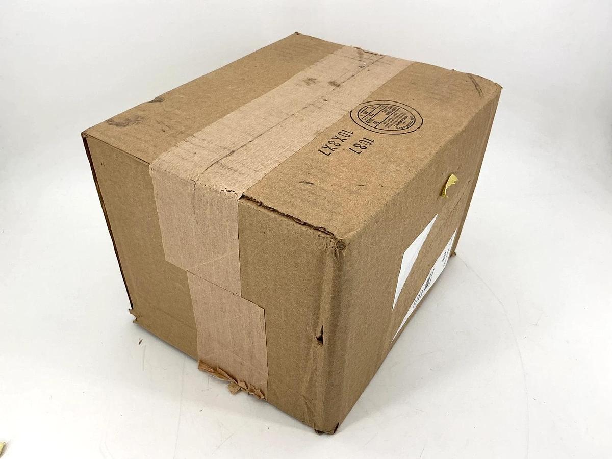 New Meltric 796C6N25 Junction Box 6-1/2" - Body Only (Missing Angle Adapter)