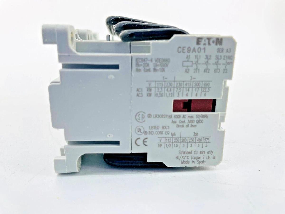 New Eaton Cutler Hammer CE9G01B Reversing Contactor 220V 60Hz/240V 60Hz Ser A3