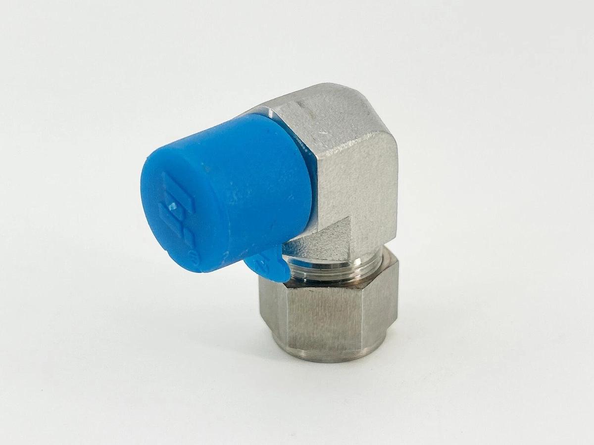 New Box of 3 Brennan Industries N2501-10-08-SS Hydraulic Fitting 10IN-08MNPT