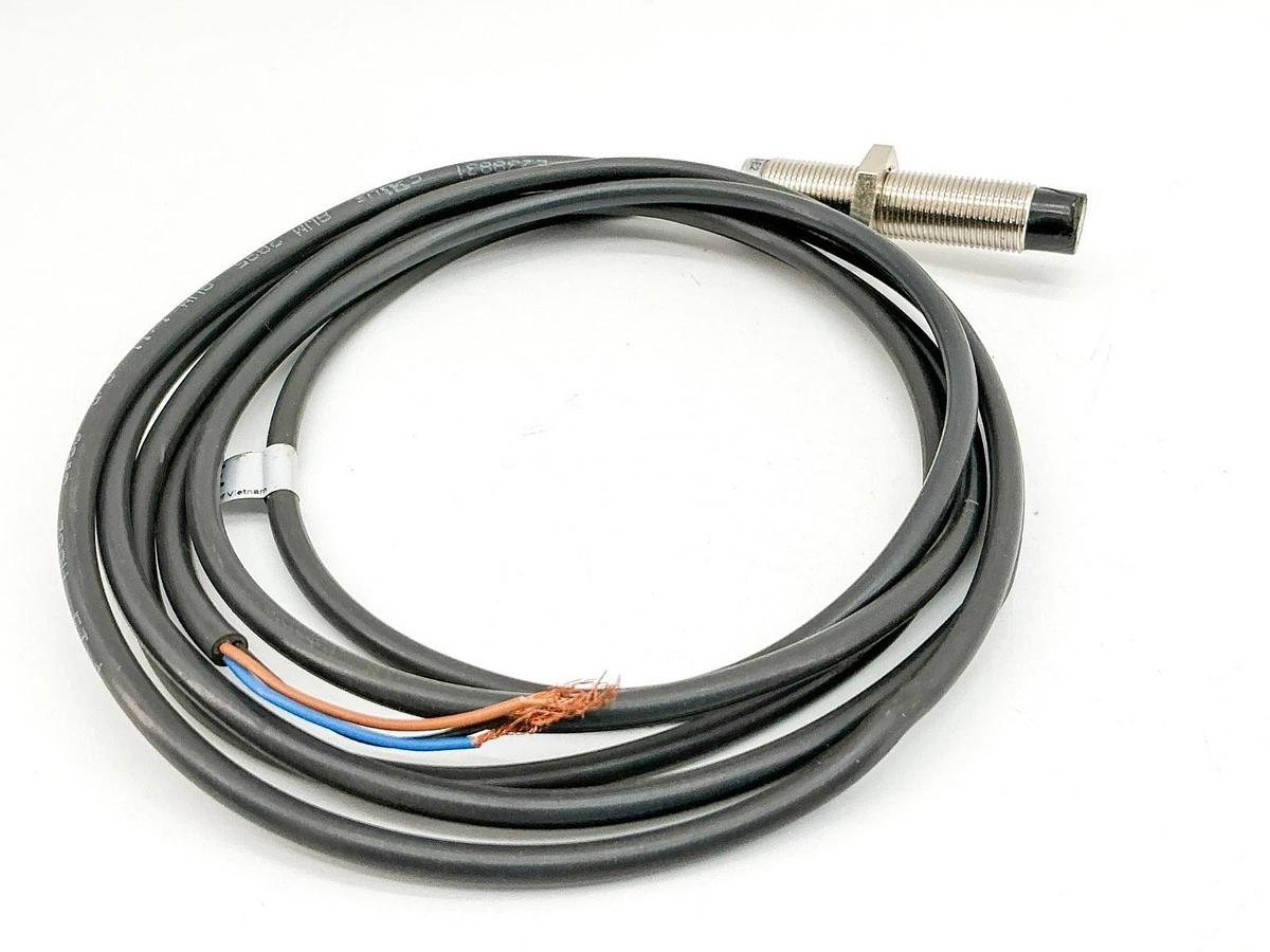 New Allen Bradley 872C-D4NP12-E2 Prximity Sensor 10-30VDC - No Box