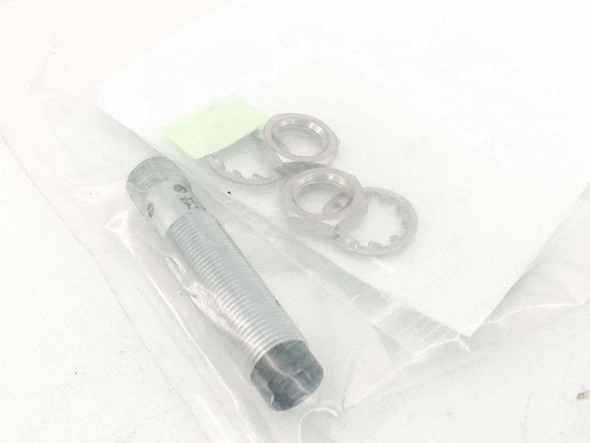 New Allen Bradley 872C-N10NP12-D4 Inductive Proximity Sensor 30VDC 200mA Ser.A
