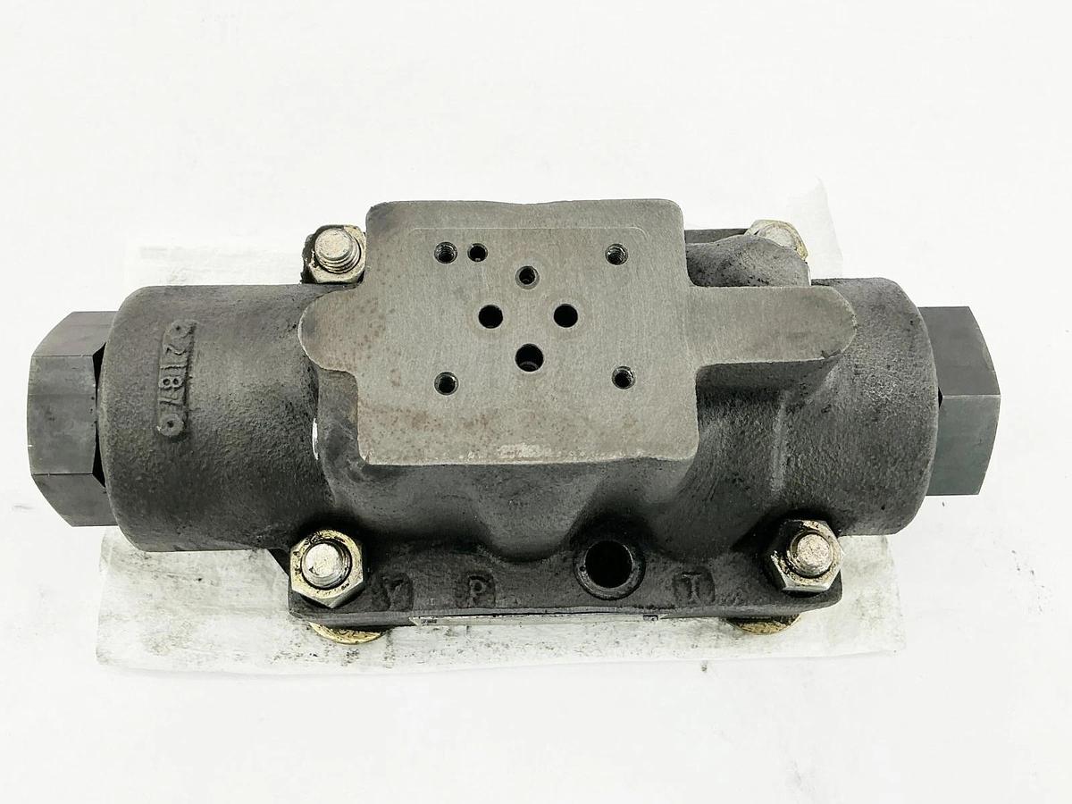 Used Parker D1VH004CNYG5 Hydraulic Pilot Valve 3000PSI 91