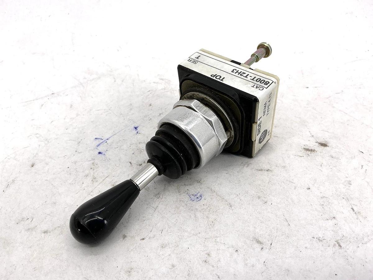 Used Allen Bradley 800T-T2H3 Ser T Toggle Switch 2-Way Spring Return