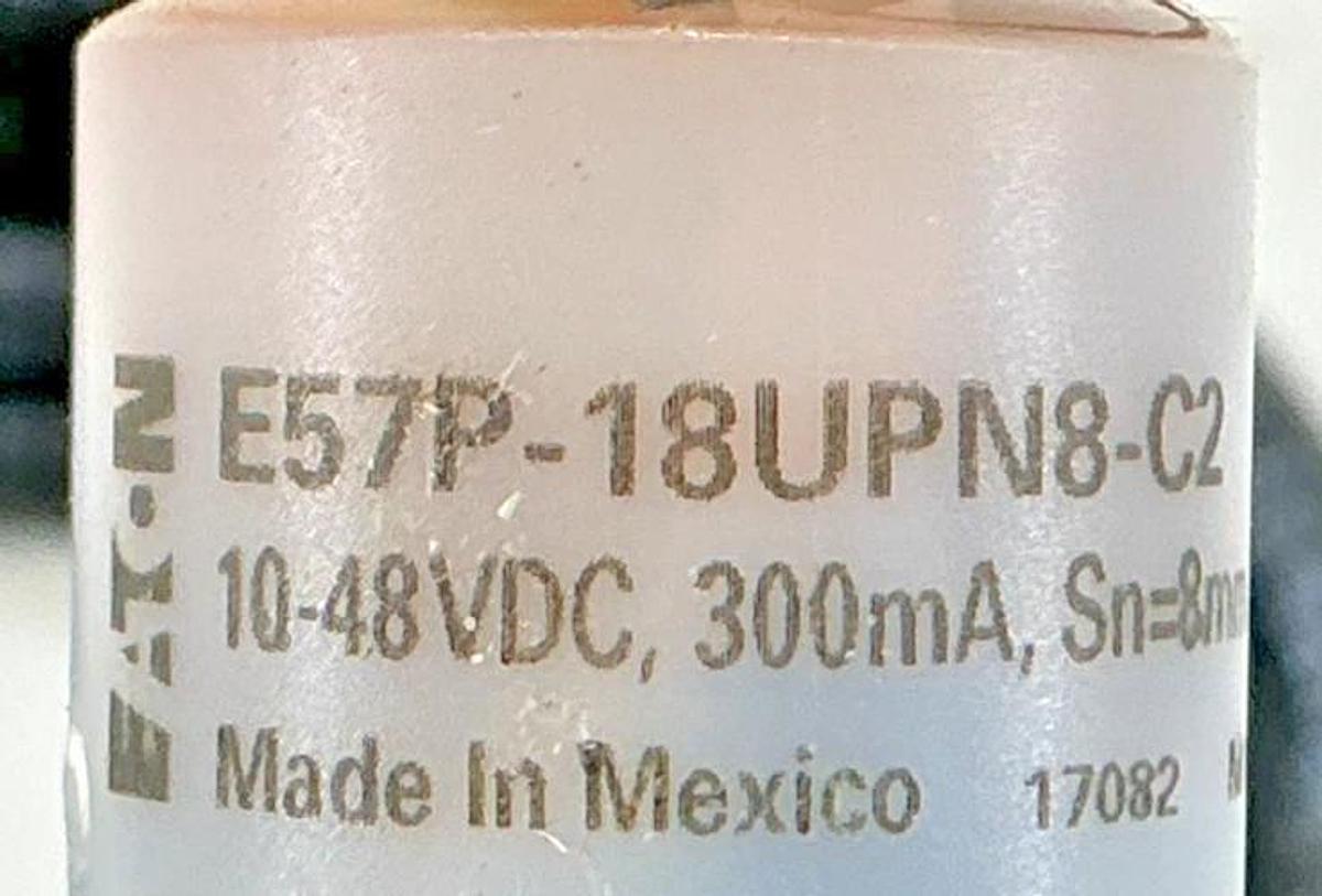 New Eaton E57P-18UPN8-C2 Ser M1 Inductive Proximity Sensor Sn=8mm 10-48VDC