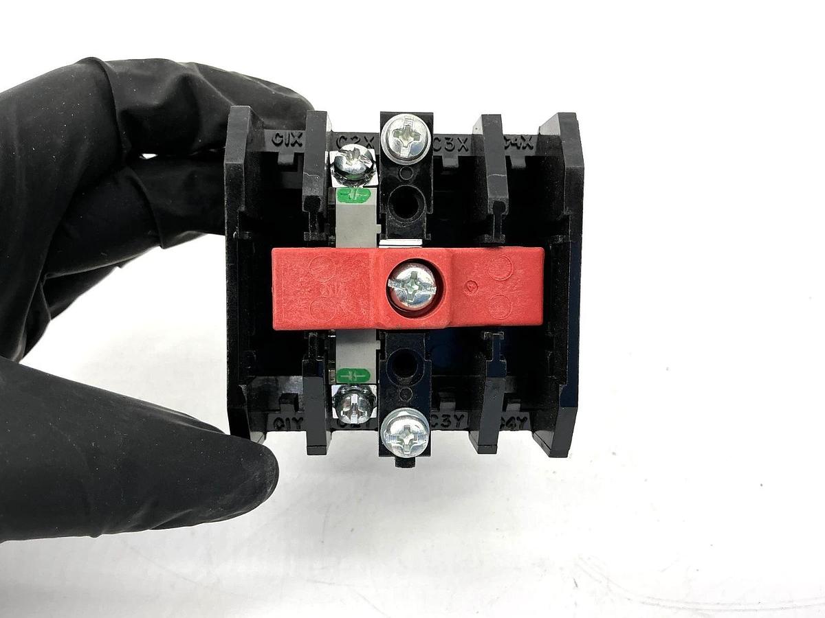 New Allen Bradley 700-PC20 Ser E Relay Third Deck Type P 2-Pole 2NO 10A 700PC20