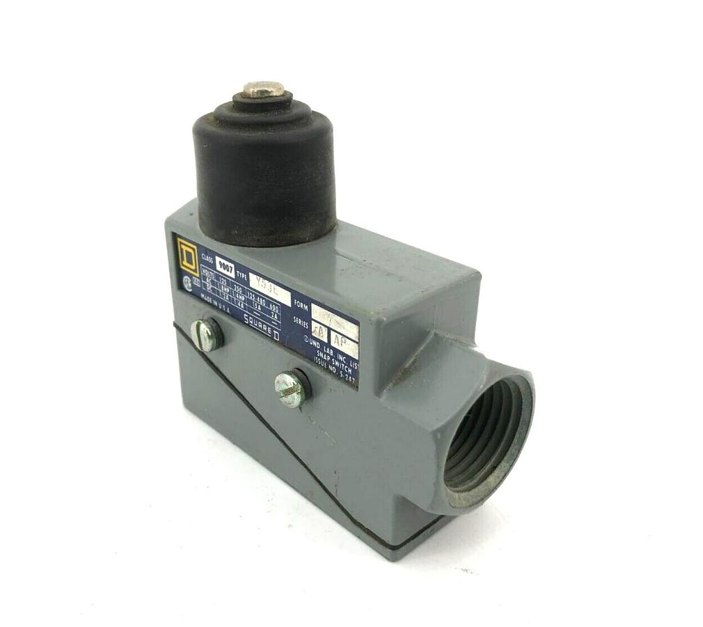 New Square D 9007-Y53E Ser. A Enclosed Precision Switch 15A 125-480VAC