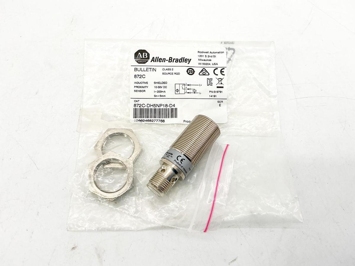 New Allen Bradley 872C-DH5NP18-D4 Proximity Sensor 10-30VDC 200mA Ser.E
