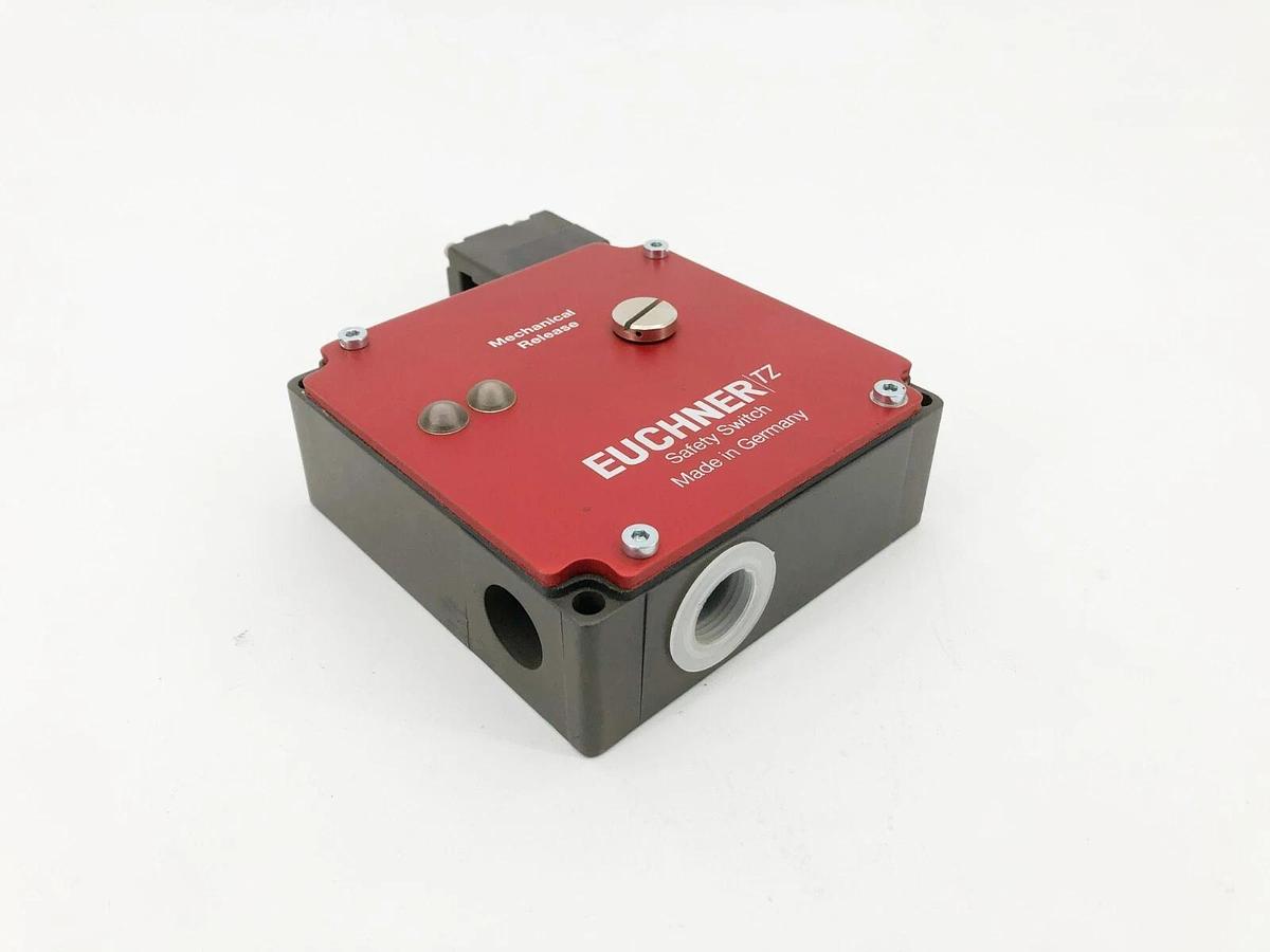 New Euchner TZ1RE024M-R Safety Switch 4A 230VAC 24VDC 083165 - No Box