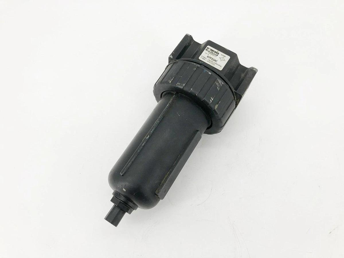 Used Parker 07F32AC Pneumatic Line Filter 1/2" NPT 250psig Max Inlet
