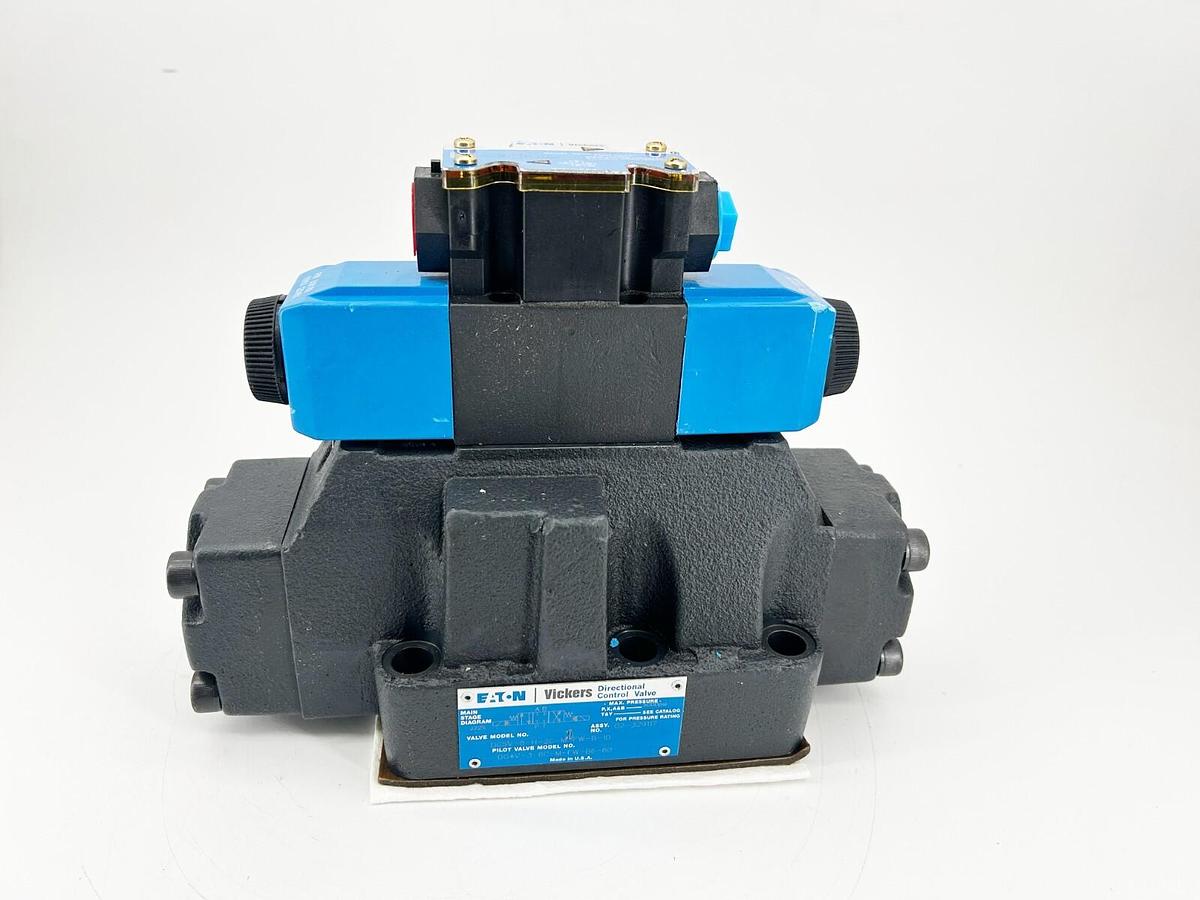 New Eaton DG5V-8-H-2C-M-FW-B-10 Directional Control Valve 120V 02-329117