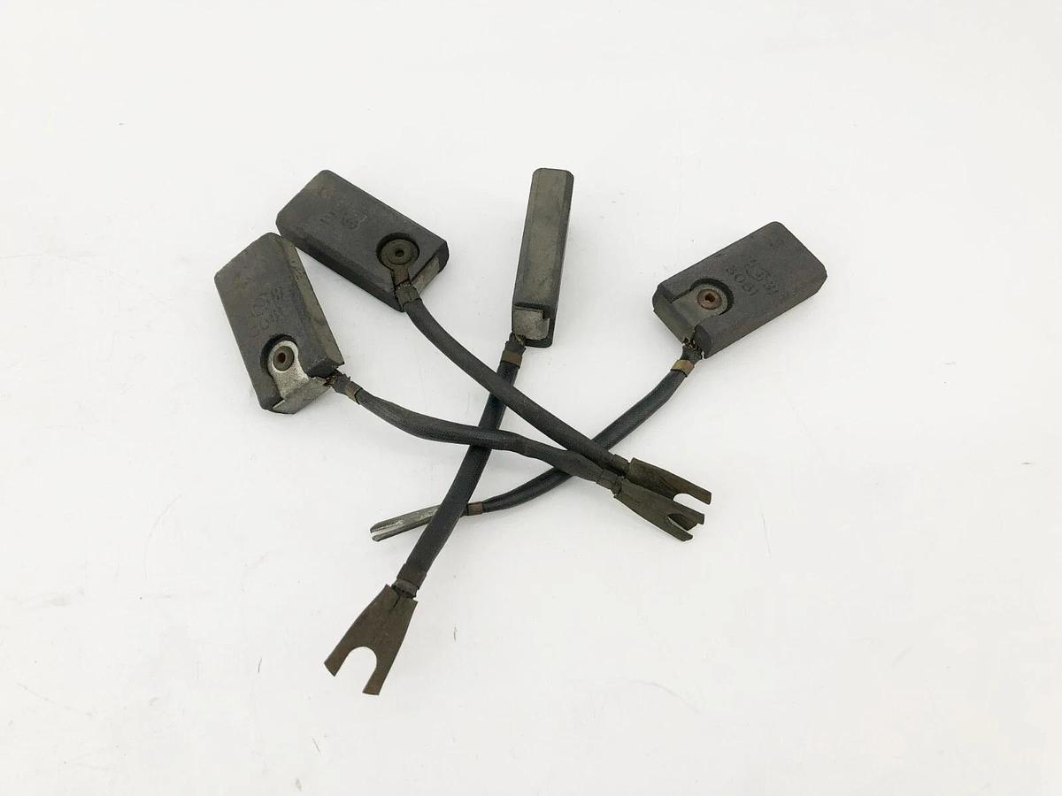 Lot of 4 New National Carbon 3061 Carbon Brushes